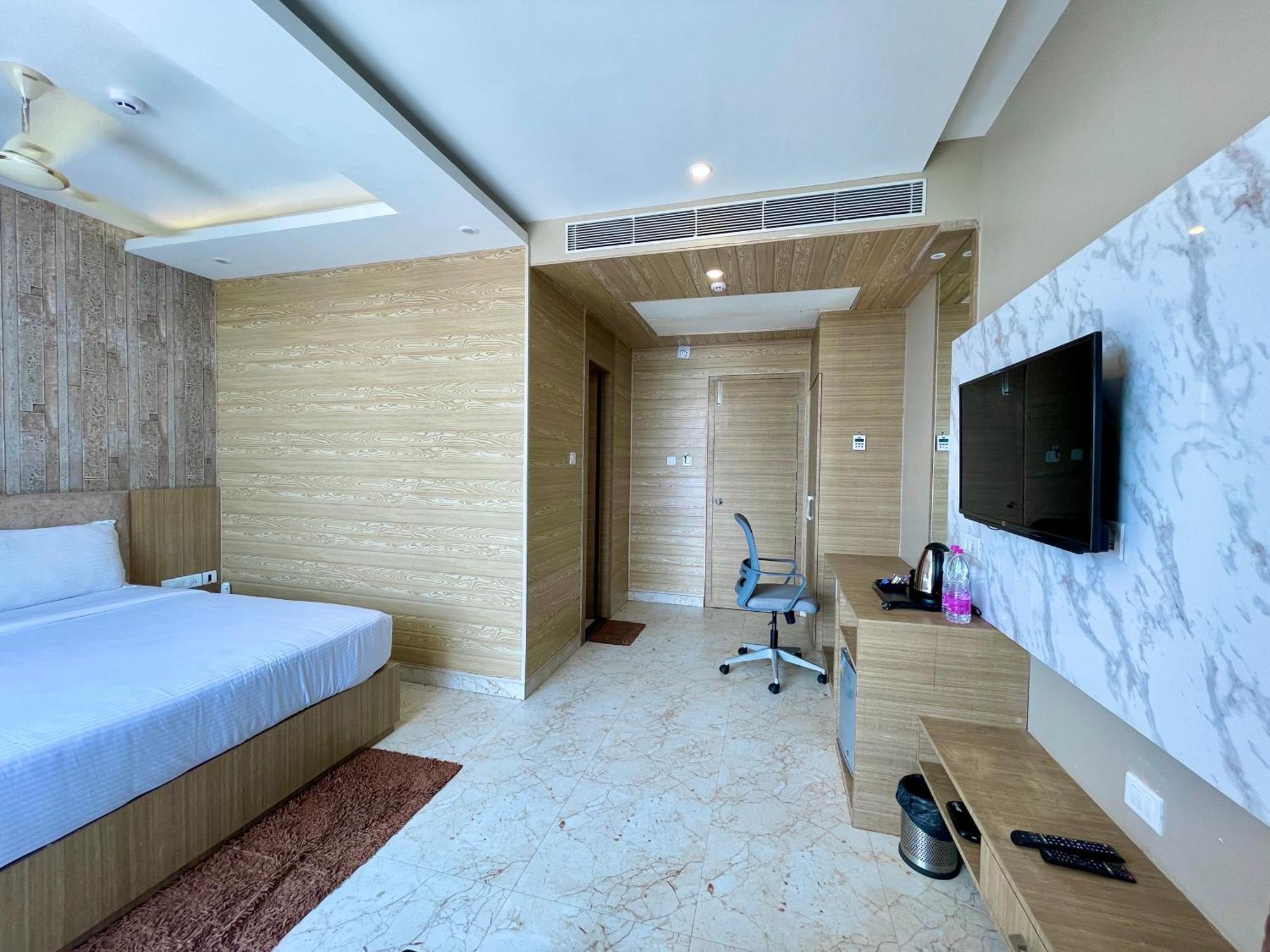 Hotel Tbs In Puri Exterior foto