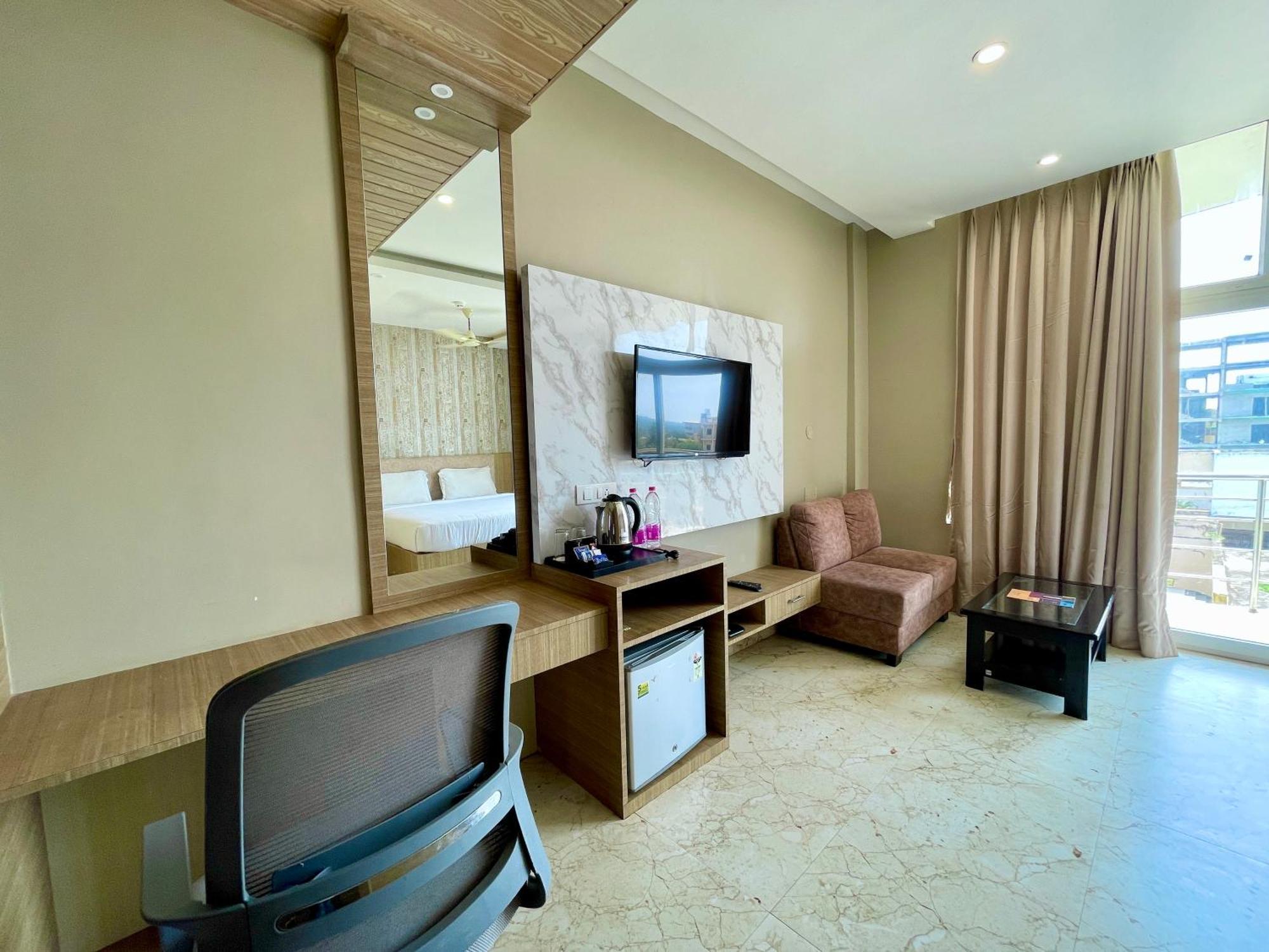 Hotel Tbs In Puri Exterior foto
