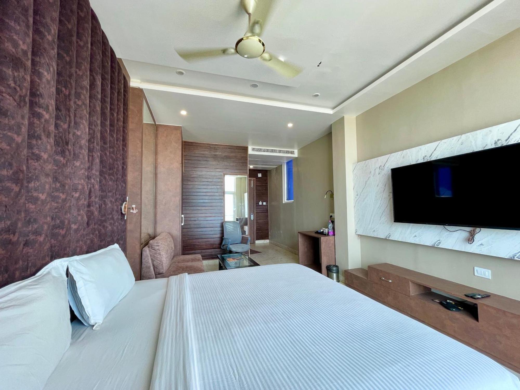 Hotel Tbs In Puri Exterior foto