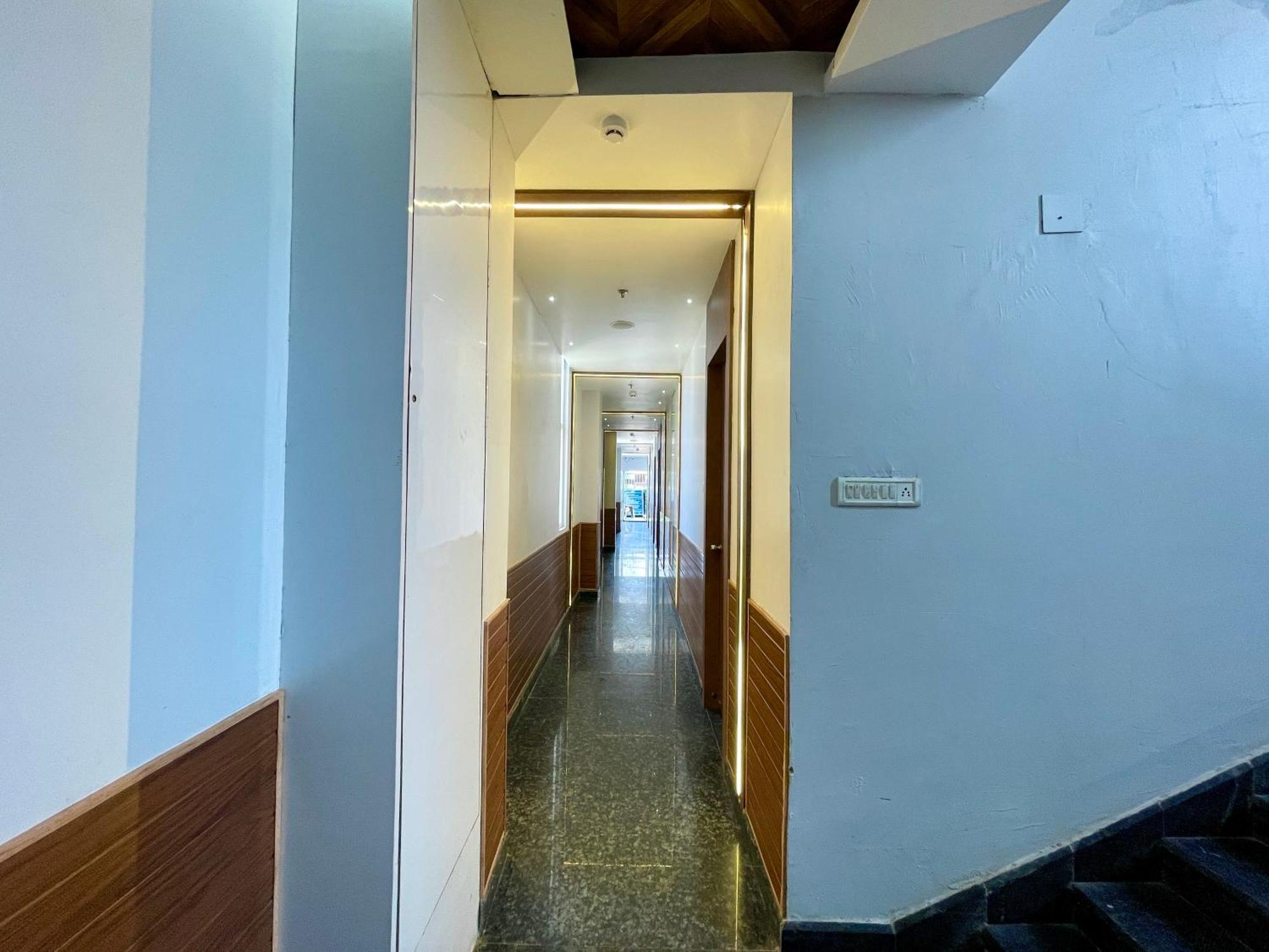 Hotel Tbs In Puri Exterior foto